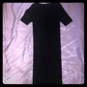Fitted long black dress